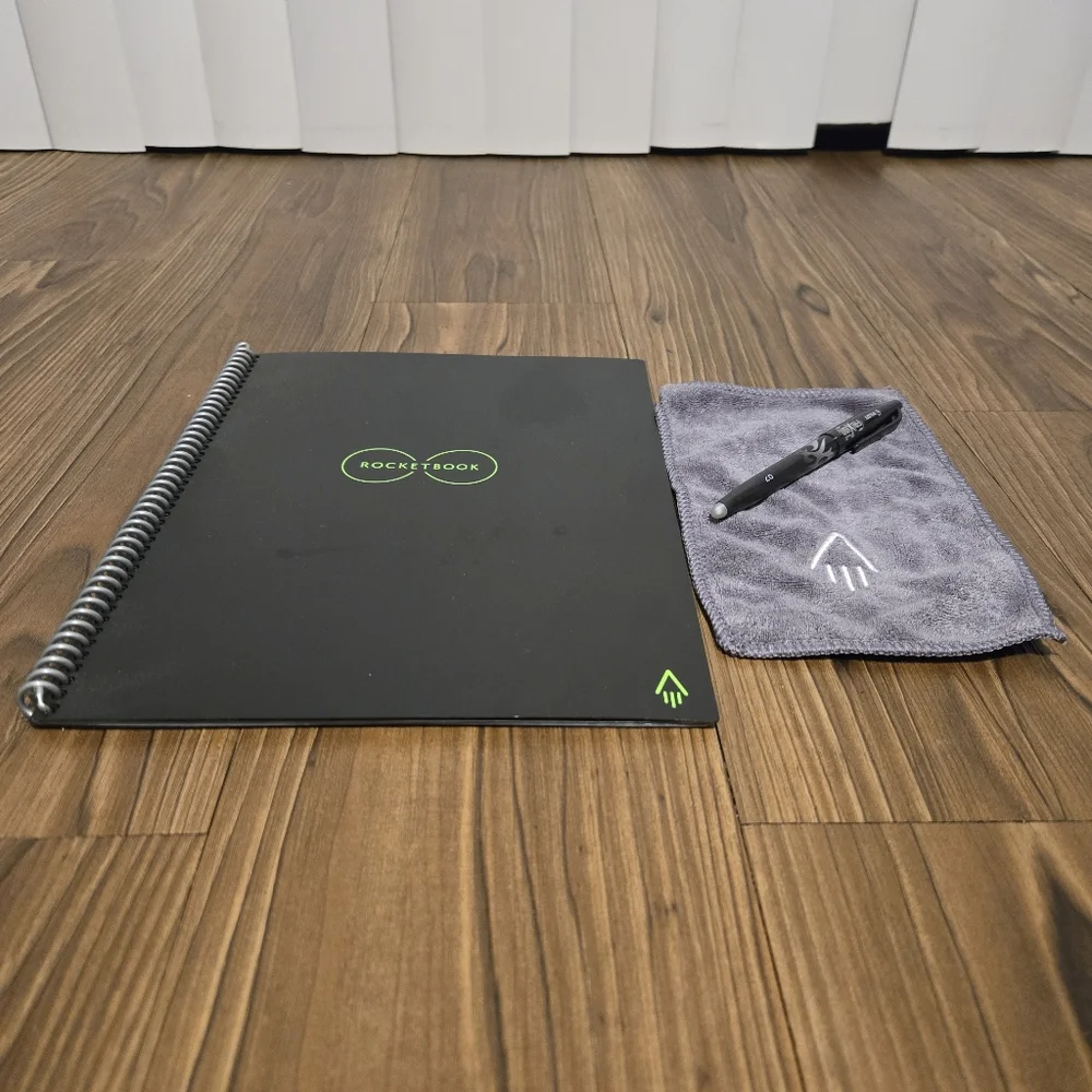 Rocketbook Core Reusable Spiral Notebook, Letter Size 8.5x11, Black - Dotted Pag